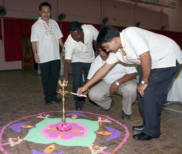 MBM sambut Deepavali