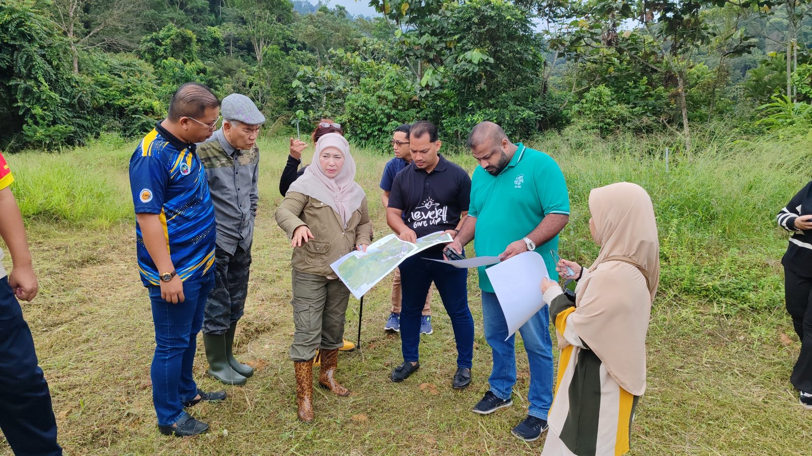 Lawatan tapak MyOKU dan Ko-KASIH bagi Projek Tanaman Sorghum, Murungai dan Mini Zoo