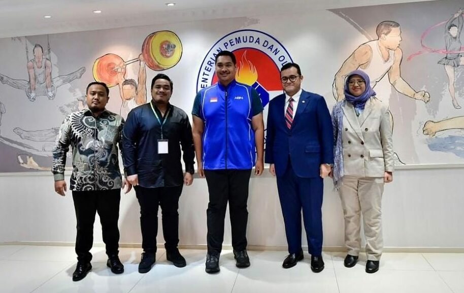 Menpora Dito Ariotedjo Terima Kunjungan Presiden MBM Mohd Izzat Afifi, Bahas Program Pemuda Indonesia-Malaysia 2025