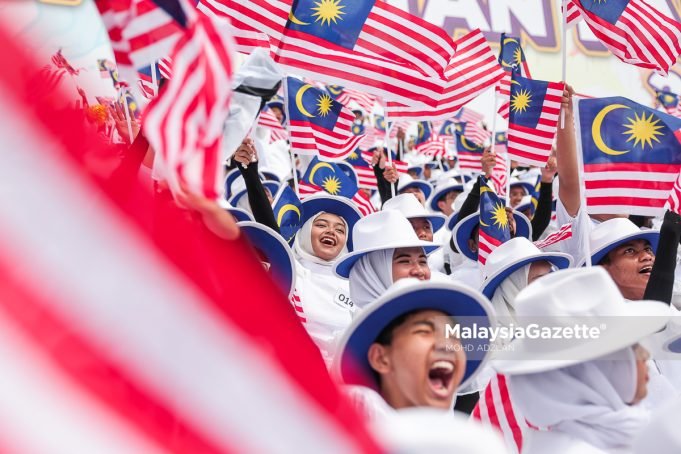 Jalur Gemilang terbalik: Sebarang alasan tak boleh diterima sama sekali -MBM