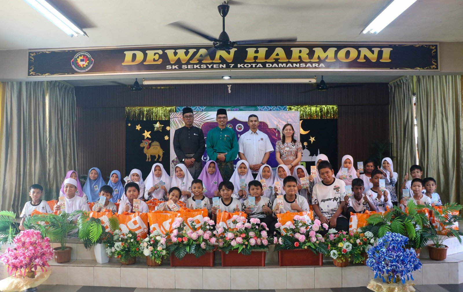 MBM anjur Program Sinar Kasih Ramadan, Ringankan Beban Pelajar Menjelang Syawal